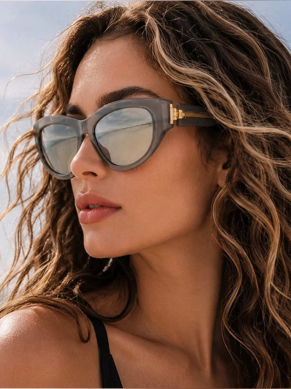 $900 🔥current season! Balmain B-Escape sunglasses mirrored